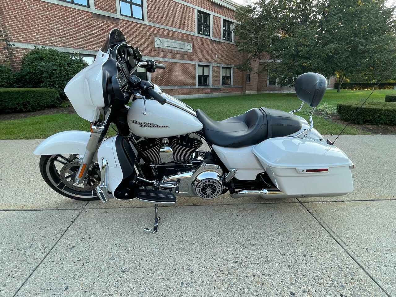 HARLEY-DAVIDSON Street Glide