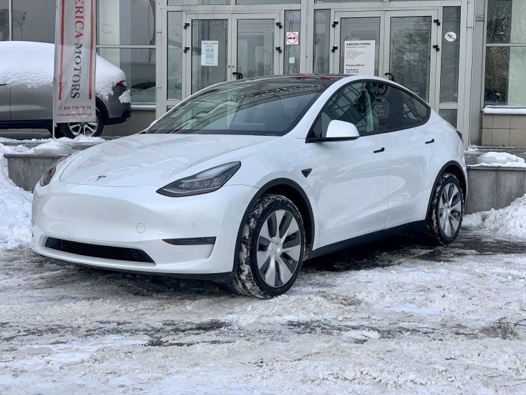 Tesla MODEL Y